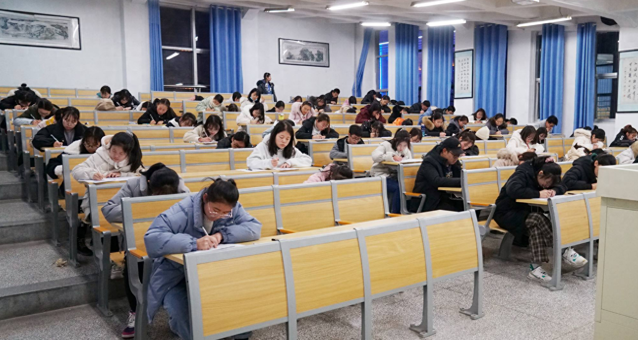 英语六级试题_六级英语试题电子版_六级英语试题及答案